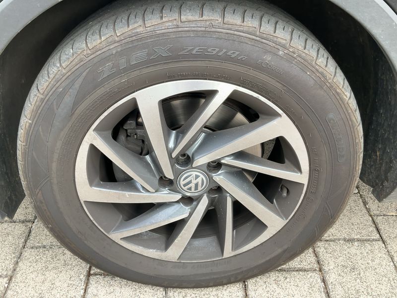 Volkswagen Tiguan 2.0 TDI Sound BlueMotion Tech 2017 – снимка 3