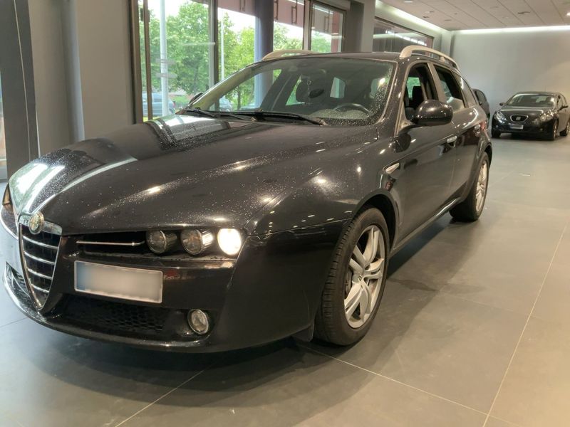 Alfa Romeo Alfa 159 2.0 JTDM Elegante 2010 – снимка 1