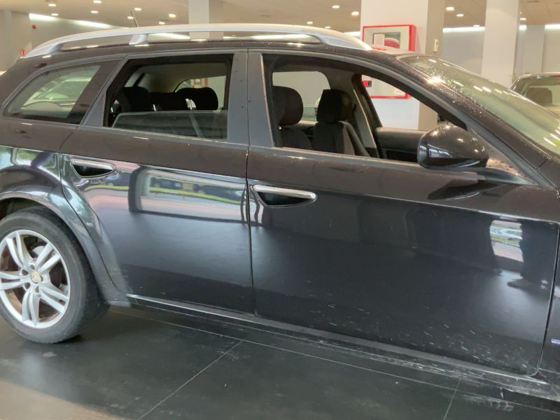 Alfa Romeo Alfa 159 2.0 JTDM Elegante 2010 – снимка 10