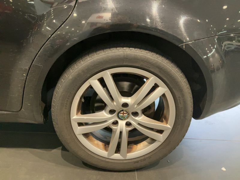 Alfa Romeo Alfa 159 2.0 JTDM Elegante 2010 – снимка 5