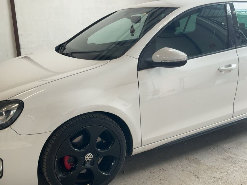Volkswagen Golf VI 2.0 TSI GTI 2009 – снимка 2