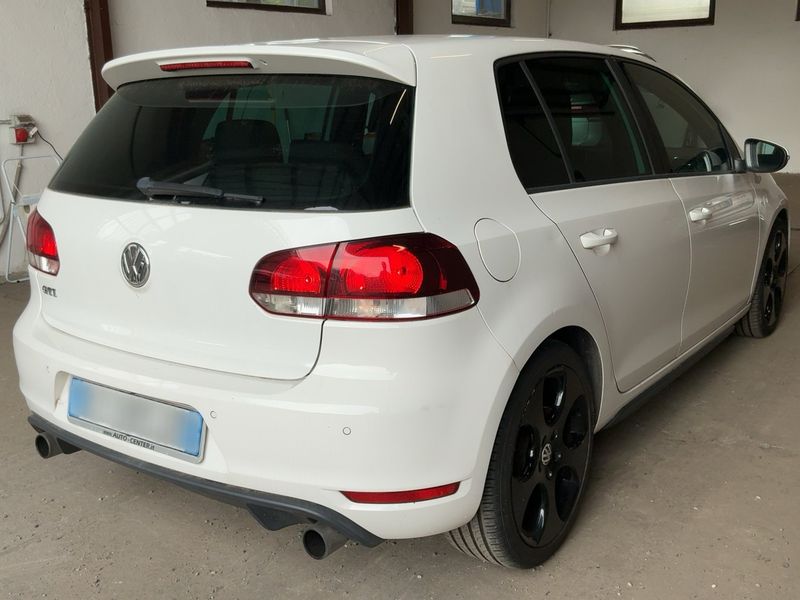 Volkswagen Golf VI 2.0 TSI GTI 2009 – снимка 8