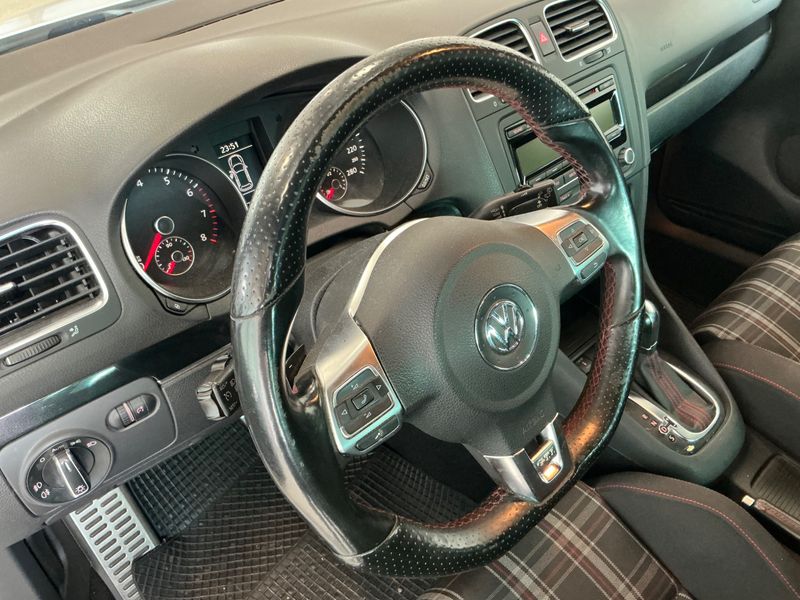 Volkswagen Golf VI 2.0 TSI GTI 2009 – снимка 26
