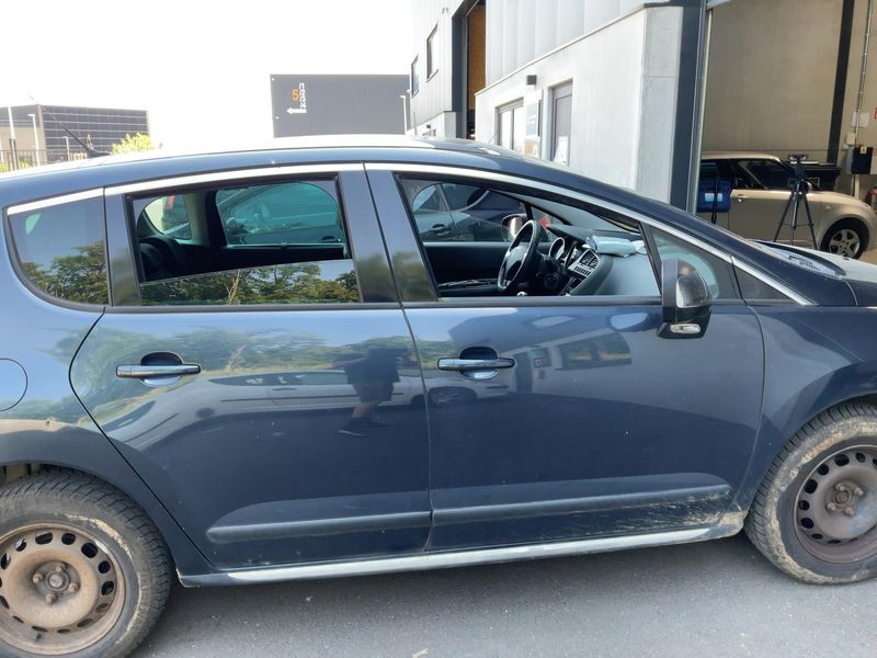 Peugeot 3008 1.6 HDi Allure 2014 – снимка 10