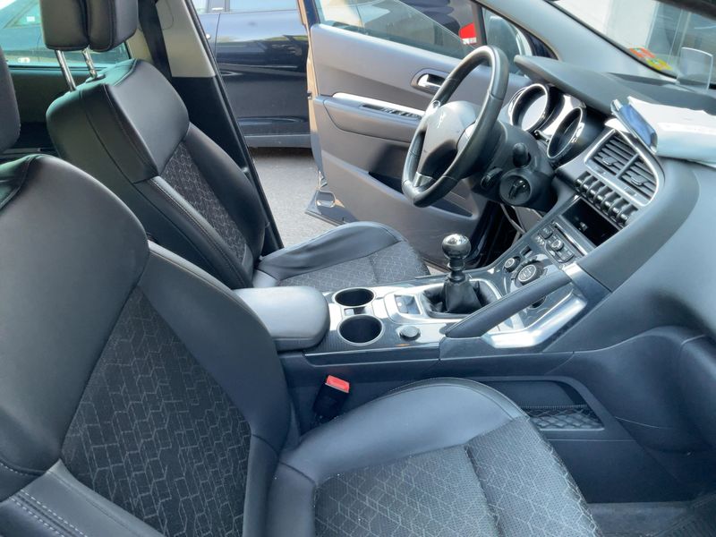 Peugeot 3008 1.6 HDi Allure 2014 – снимка 16