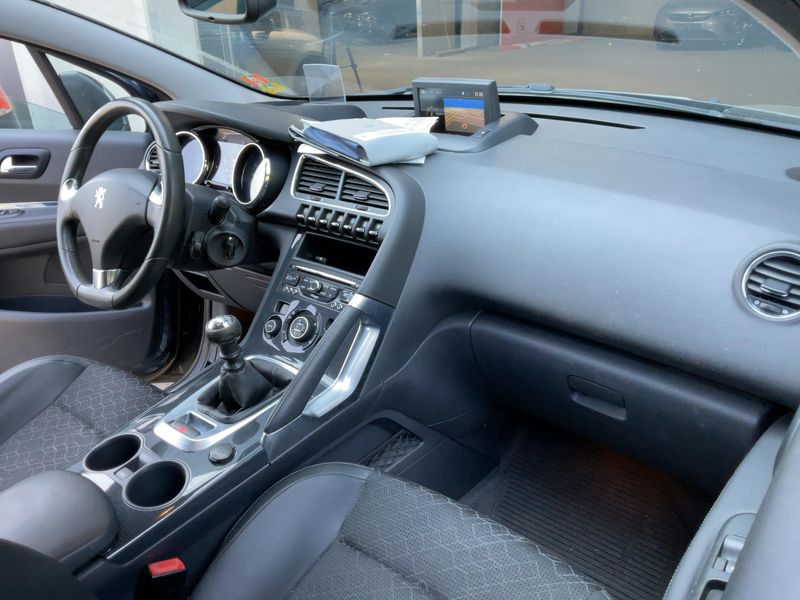 Peugeot 3008 1.6 HDi Allure 2014 – снимка 17