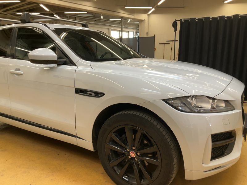 Jaguar F-Pace 25t R-Sport AWD 2018 – снимка 12