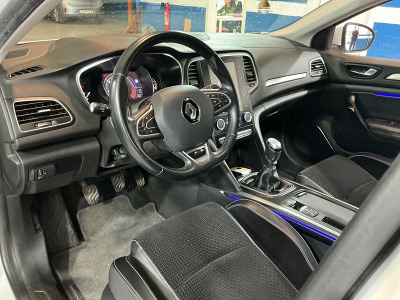 Renault Megane 1.5 dCi Energy Zen 2018 – снимка 22