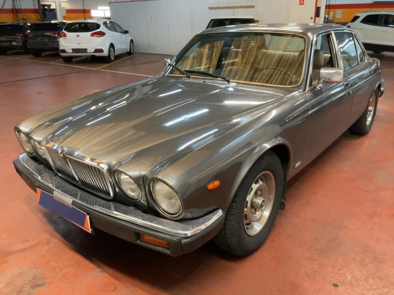 Jaguar XJ Serie III 4.2 XJ6 1985 – снимка 1