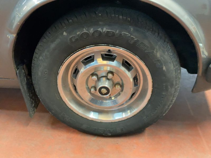 Jaguar XJ Serie III 4.2 XJ6 1985 – снимка 11