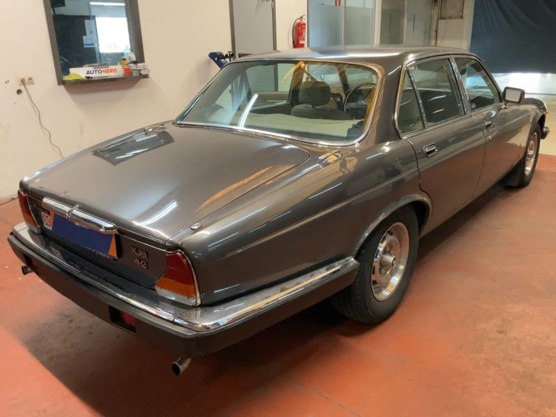 Jaguar XJ Serie III 4.2 XJ6 1985 – снимка 8