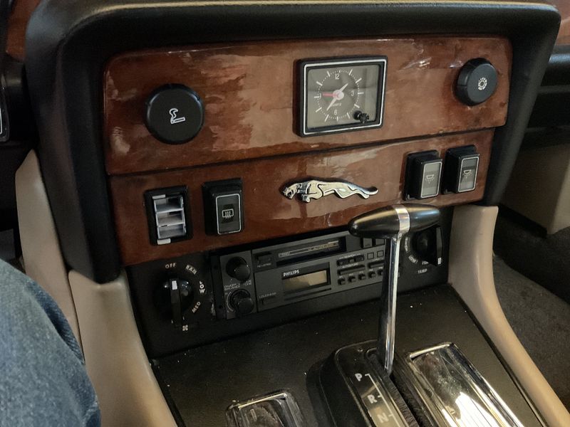 Jaguar XJ Serie III 4.2 XJ6 1985 – снимка 57