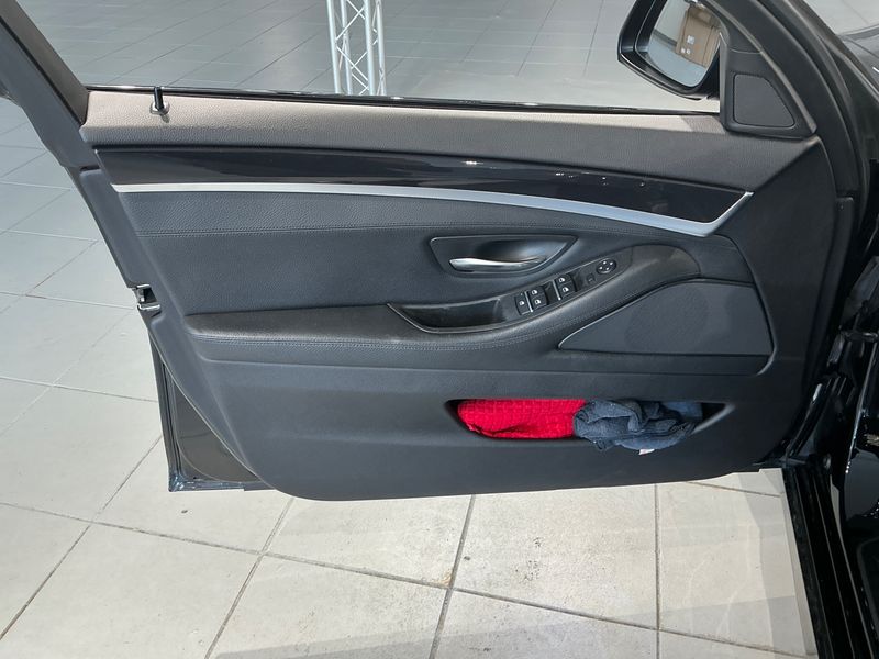 BMW 5er 530d 2015 – снимка 22