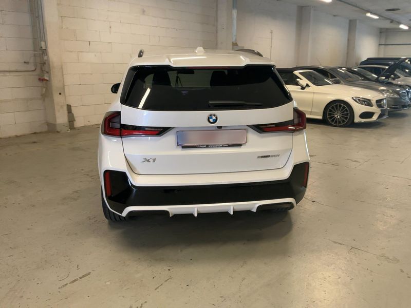 BMW X1 sDrive 20i Mild-Hybrid M Sport 2025 – снимка 7