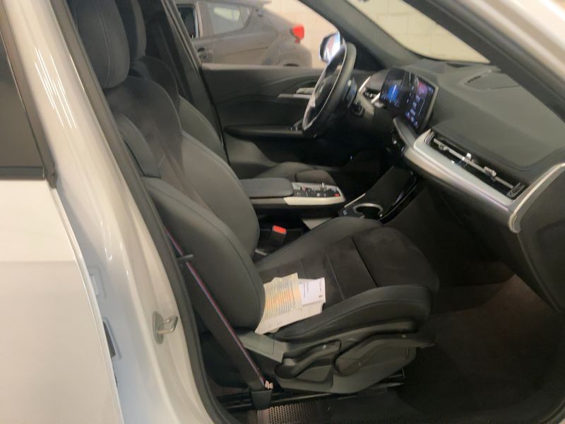 BMW X1 sDrive 20i Mild-Hybrid M Sport 2025 – снимка 16