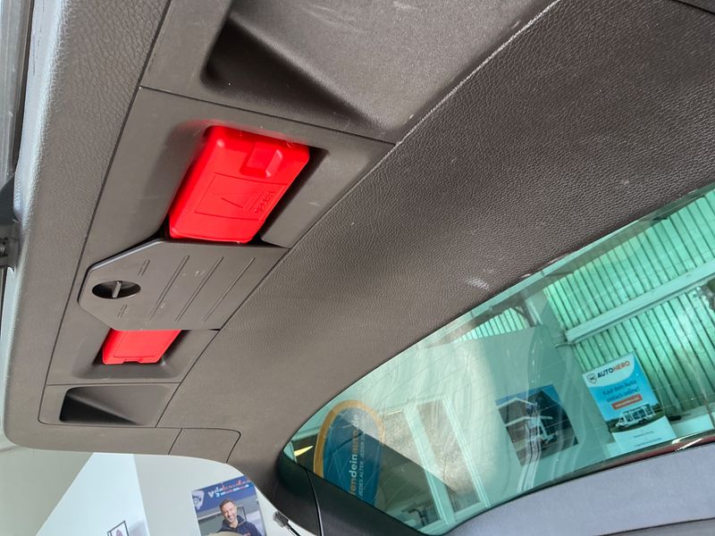 Volkswagen Passat 1.4 TSI Highline BlueMotion Tech 2012 – снимка 32