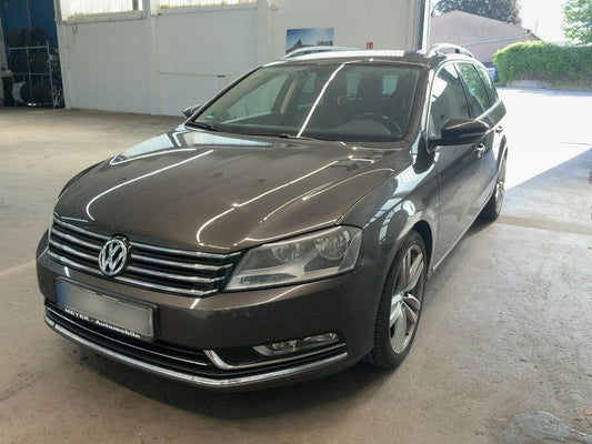 Volkswagen Passat 1.4 TSI Highline BlueMotion Tech 2012 – снимка 1