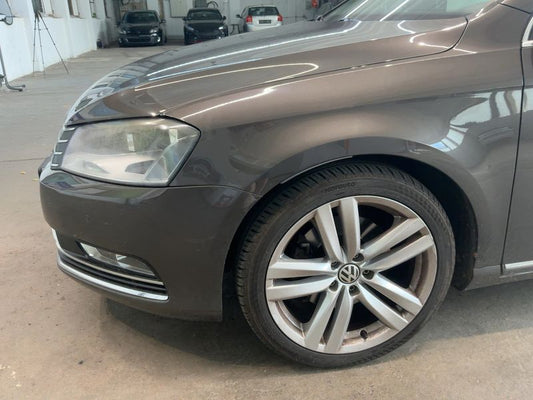 Volkswagen Passat 1.4 TSI Highline BlueMotion Tech 2012 – снимка 2