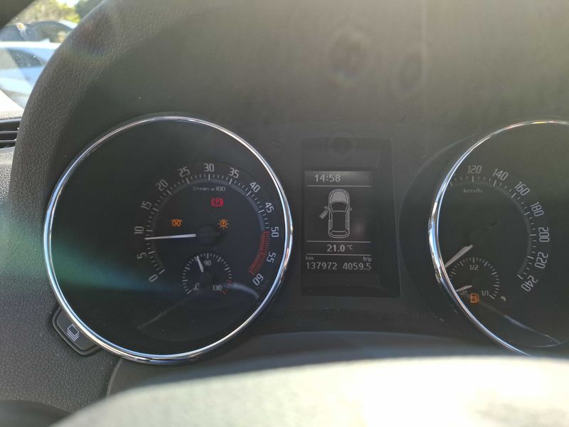 Skoda Yeti 2.0 TDI Monte Carlo 2017 – снимка 51