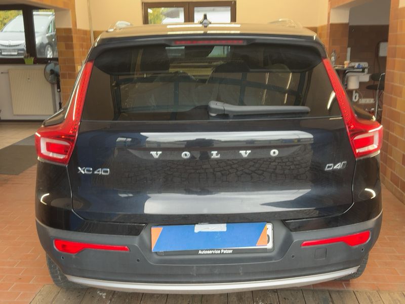 Volvo XC40 2.0 D4 Momentum AWD 2019 – снимка 7