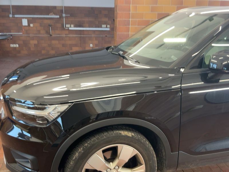 Volvo XC40 2.0 D4 Momentum AWD 2019 – снимка 2