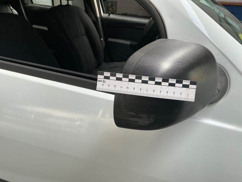 Dacia Duster 1.5 dCi Laureate 4x4 2011 – снимка 24