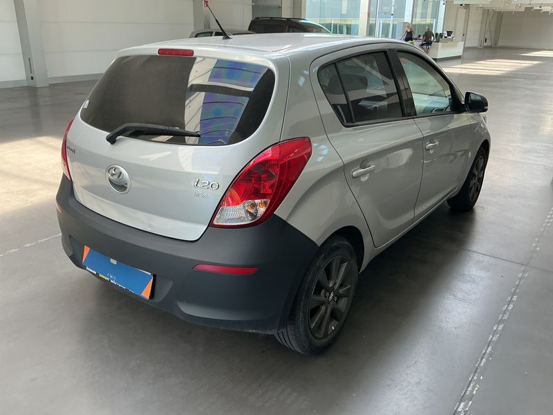 Hyundai i20 1.2 Classic 2013 – снимка 2
