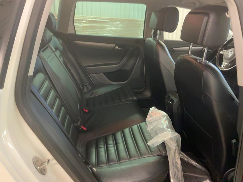 Volkswagen Passat 2.0 TDI Comfortline 4Motion BlueMotion Tech 2014 – снимка 20