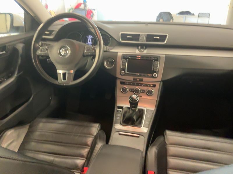 Volkswagen Passat 2.0 TDI Comfortline 4Motion BlueMotion Tech 2014 – снимка 12