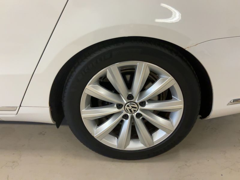 Volkswagen Passat 2.0 TDI Comfortline 4Motion BlueMotion Tech 2014 – снимка 16
