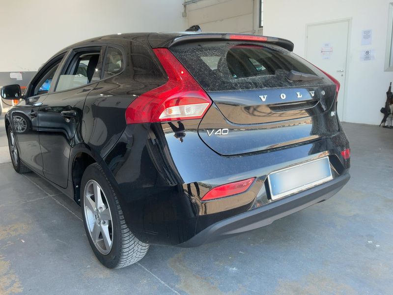 Volvo V40 2.0 D2 Kinetic 2016 – снимка 6