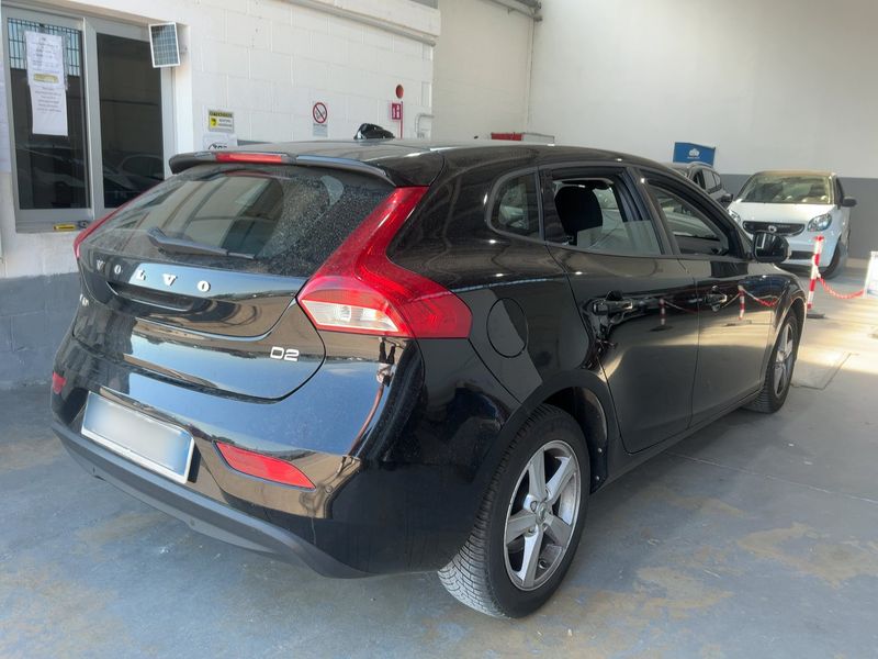 Volvo V40 2.0 D2 Kinetic 2016 – снимка 8