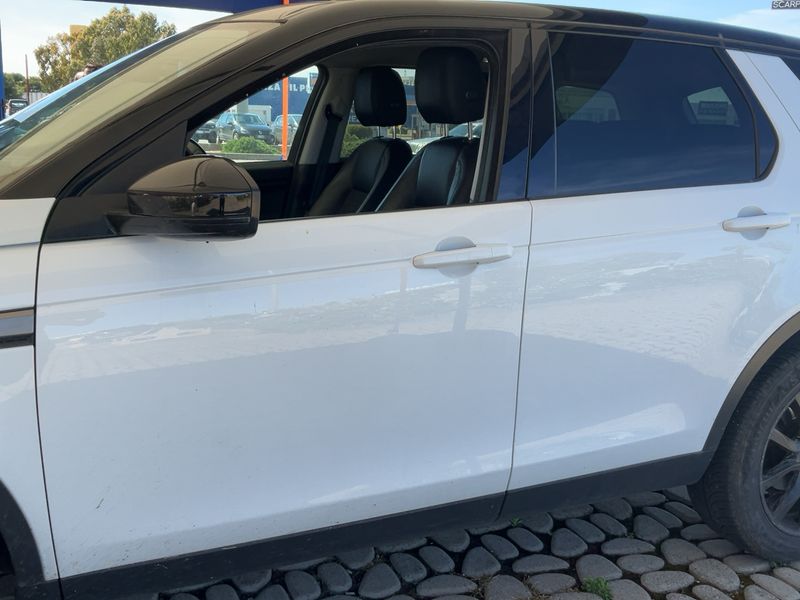 Land Rover Discovery Sport 2.0 Td4 SE AWD 2016 – снимка 4