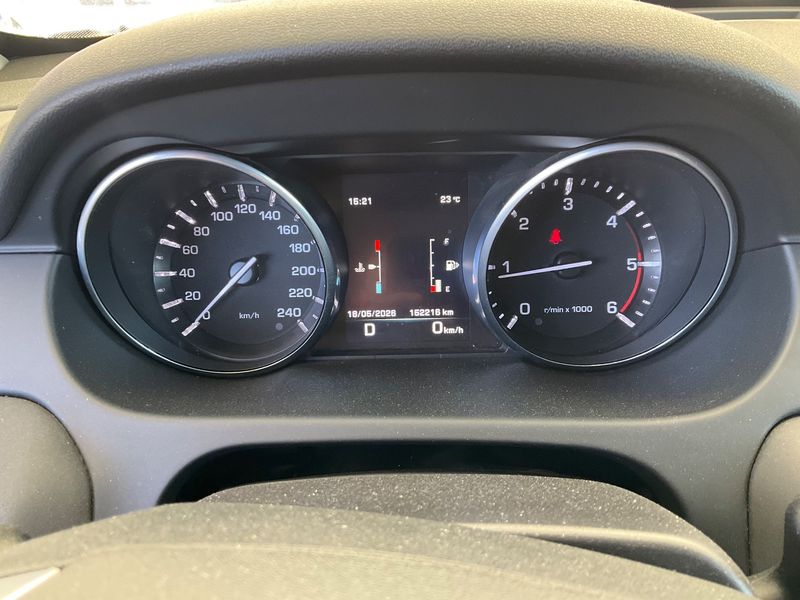 Land Rover Discovery Sport 2.0 Td4 SE AWD 2016 – снимка 18