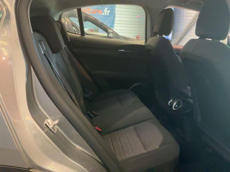 Alfa Romeo Stelvio 2.2 JTDM Business Q4 2019 – снимка 19