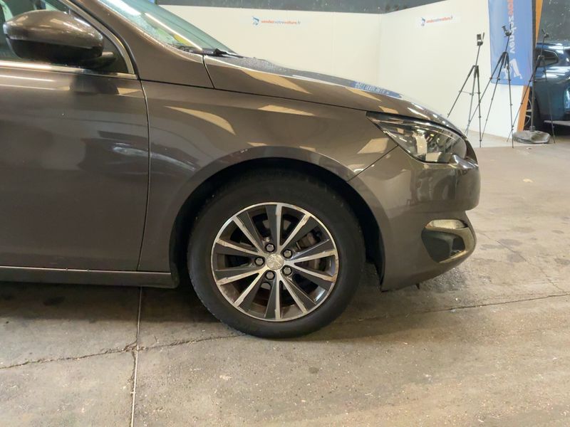 Peugeot 308 1.6 Blue-HDi Allure 2015 – снимка 11