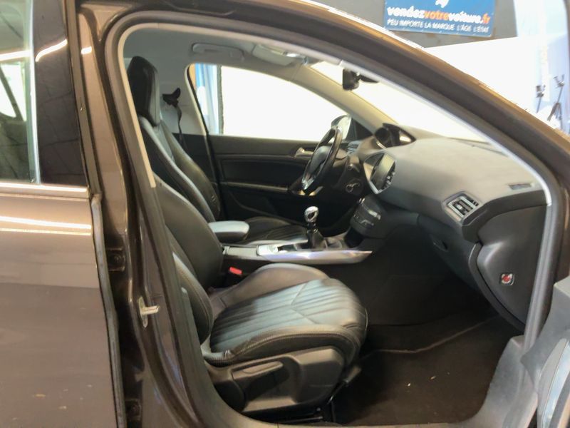 Peugeot 308 1.6 Blue-HDi Allure 2015 – снимка 16