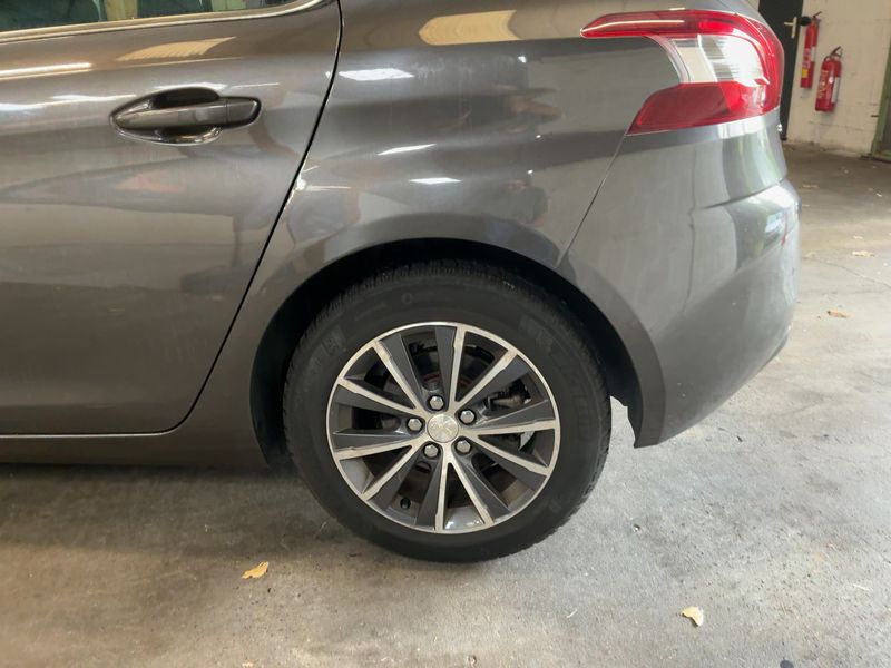 Peugeot 308 1.6 Blue-HDi Allure 2015 – снимка 5