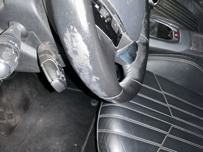 Peugeot 308 1.6 Blue-HDi Allure 2015 – снимка 29