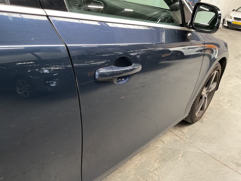 Volvo V40 2.0 D4 R-Design Kinetic 2014 – снимка 22