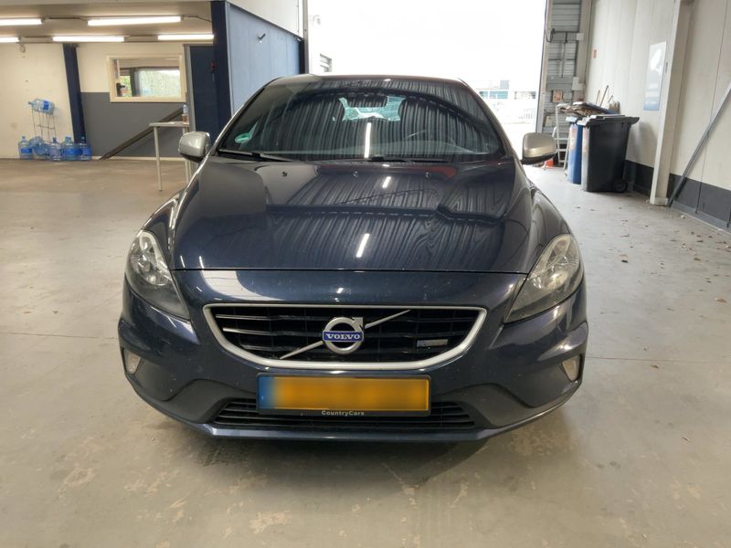 Volvo V40 2.0 D4 R-Design Kinetic 2014 – снимка 14