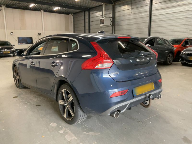 Volvo V40 2.0 D4 R-Design Kinetic 2014 – снимка 6