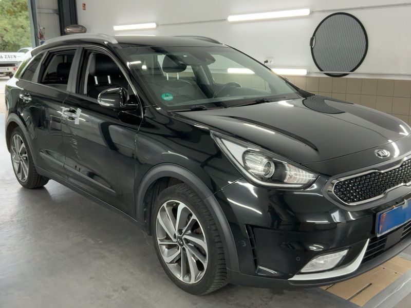 Kia Niro 1.6 Hybrid Spirit 2017 – снимка 12