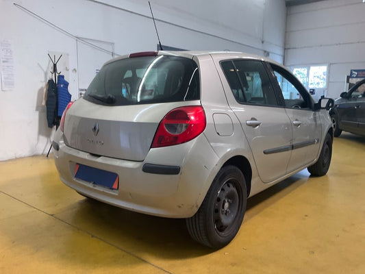 Renault Clio 1.5 dCi Dynamique 2008 – снимка 2