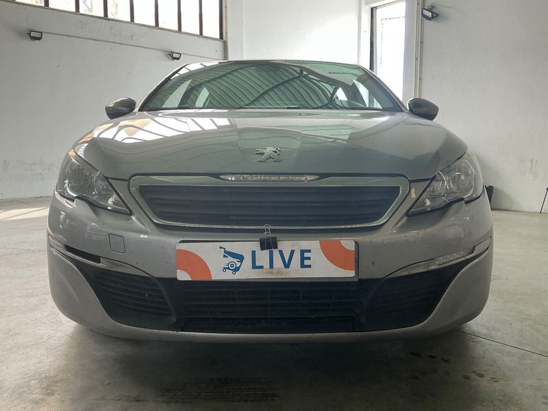 Peugeot 308 1.2 e-THP Active 2014 – снимка 14