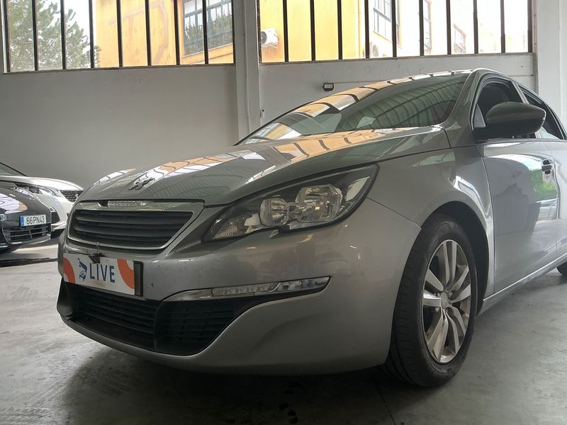 Peugeot 308 1.2 e-THP Active 2014 – снимка 2