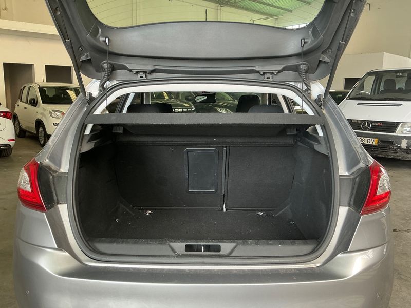 Peugeot 308 1.2 e-THP Active 2014 – снимка 15