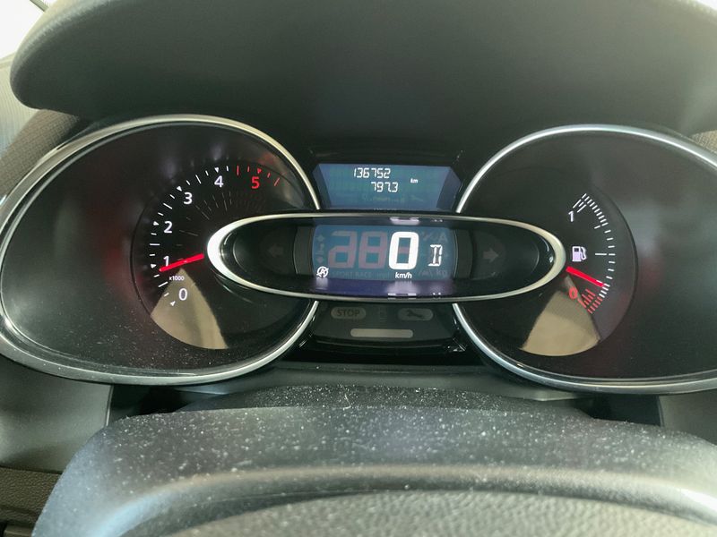 Renault Clio 1.5 dCi Energy Duel² 2018 – снимка 18