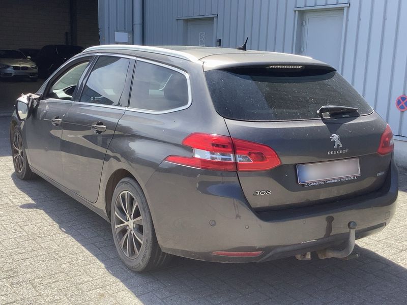 Peugeot 308 1.6 e-HDi Active 2014 – снимка 6