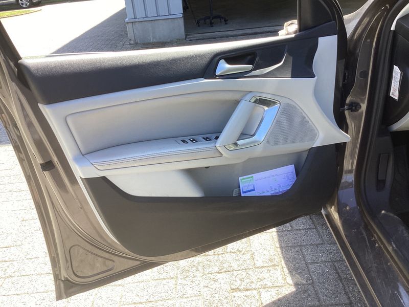 Peugeot 308 1.6 e-HDi Active 2014 – снимка 33
